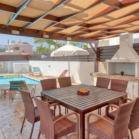 别墅 Narcissos 2 *