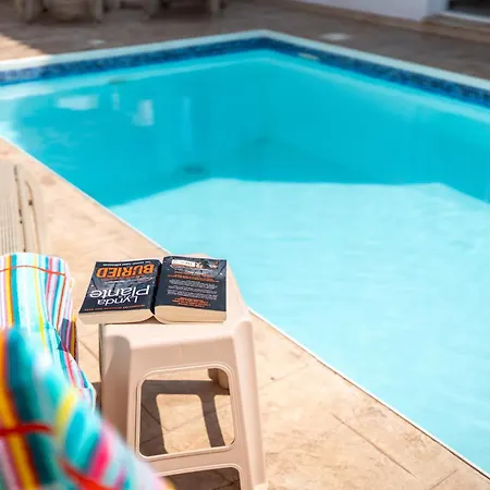 Narcissos 2 Protaras